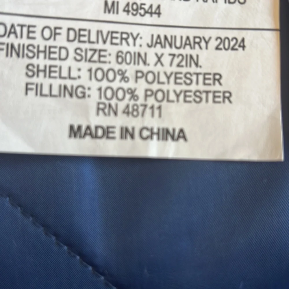 NWT Michigan Mi Home Outdoor Blanket, Water Resistant (60in x 72in)